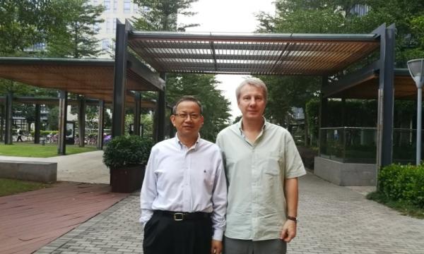 The famous optical desnger Dmitry has one conference with the Chairman of board of ZTE!